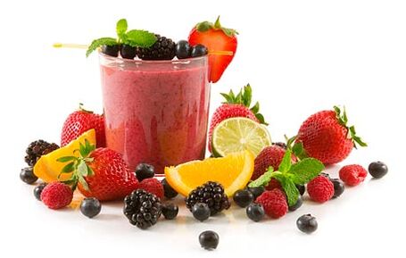 succhi di frutta e frutti di bosco per una rapida perdita di peso